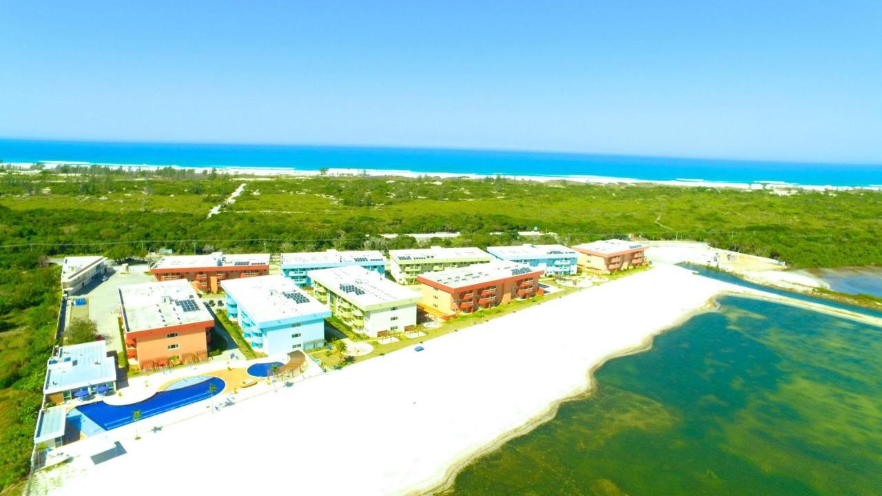 Apart hotel Golden Lake Arraial do Cabo Buitenkant foto